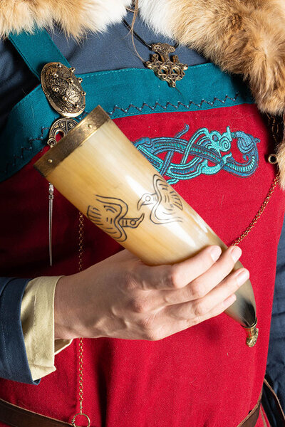Corne à boire gravée Odin - Celtic Webmerchant