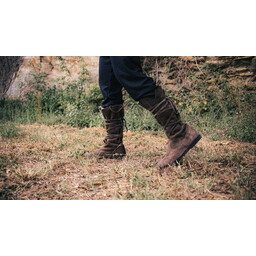 Zamszowe botki Rolf w kolorze ciemnobrązowym - Celtic Webmerchant