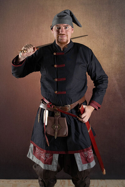 Rusvik Abrigo vikingo Jakub, negro/burdeos - Celtic Webmerchant
