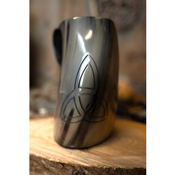 Tasse à corne avec triquetra - Celtic Webmerchant