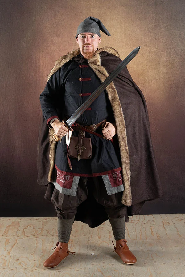 Get the look: Luxe Viking Man, Yule, Leif