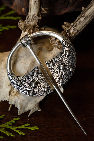 Gaelic brooch Ballyspellan, silvered - Celtic Webmerchant