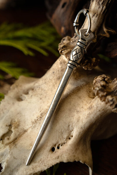 Pick Birka, silvered - Celtic Webmerchant