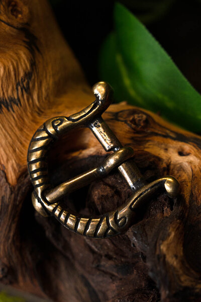 Vikinggesp met gestyleerde vogels - Celtic Webmerchant