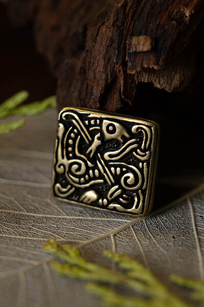 Bouton décoratif de ceinture, Animal regardant en arrière - Celtic Webmerchant
