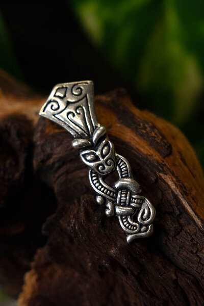 Gotland Rusvik belt fitting, silvered - Celtic Webmerchant