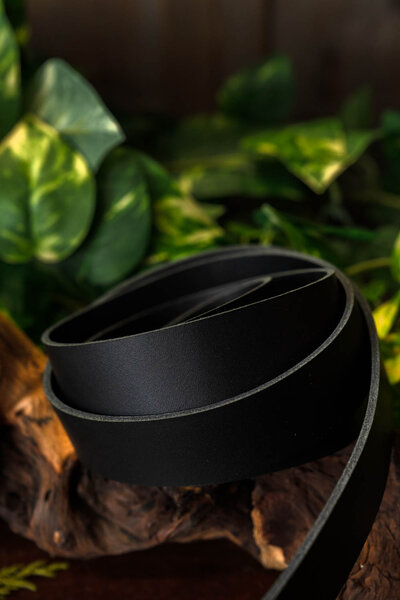 Leren riemband 30 mm / 130-140 cm zwart - Celtic Webmerchant