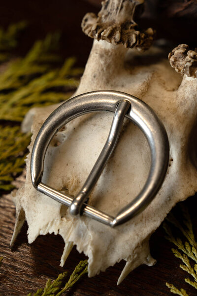 Medieval buckle silvered 3a - Celtic Webmerchant