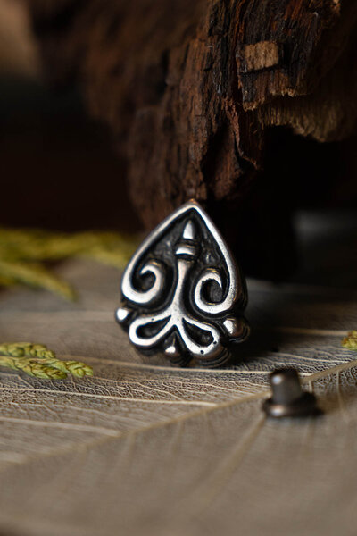 Accessoire de ceinture viking Chernikov, zamak argenté - Celtic Webmerchant