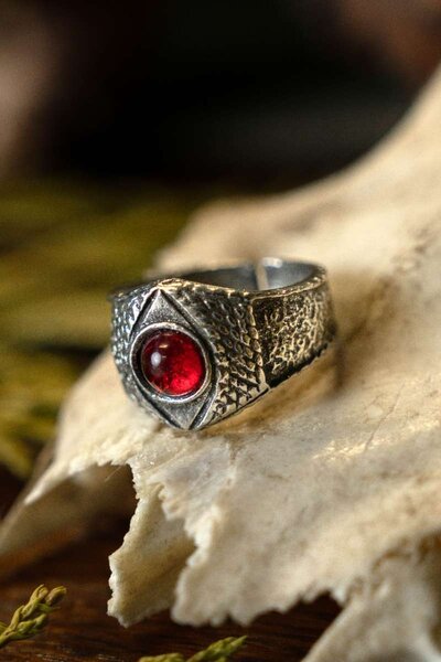 Bague médiévale en étain, rouge - Celtic Webmerchant