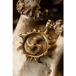 Wisiorek triskelion ze słońcem - Celtic Webmerchant