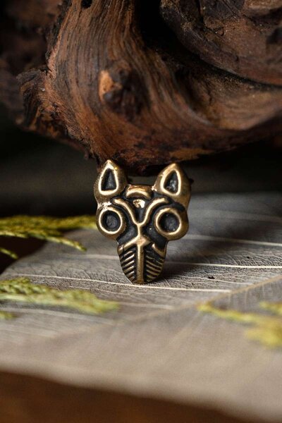 Viking belt fitting Birka wolf - Celtic Webmerchant