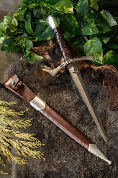Templar Dagger - Celtic Webmerchant