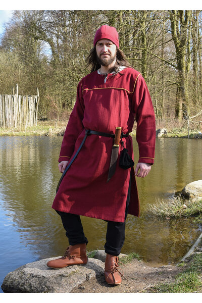 Tunique Thorsberg motif à chevrons, rouge - Celtic Webmerchant