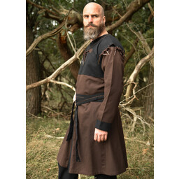 Skjoldehamm tunika, brunsort - Celtic Webmerchant