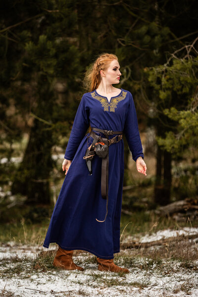 Wikingerkleid Aslaug, blau - Celtic Webmerchant