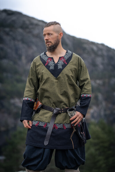 Tunica vichinga Haakon, verde oliva - Celtic Webmerchant