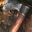 Viking kastar yxa - Celtic Webmerchant