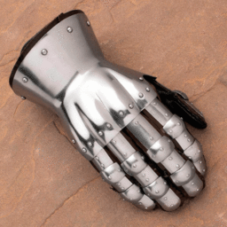 15th century hourglass gauntlets - Celtic Webmerchant