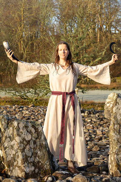 Meduseld Unterkleid, Leinen - Celtic Webmerchant