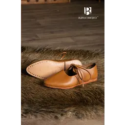 Medieval women's shoes, 14th century - Celtic Webmerchant