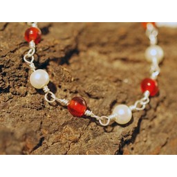 collana romana con pietre rosse - Celtic Webmerchant