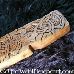 Viking woodcarving - Celtic Webmerchant