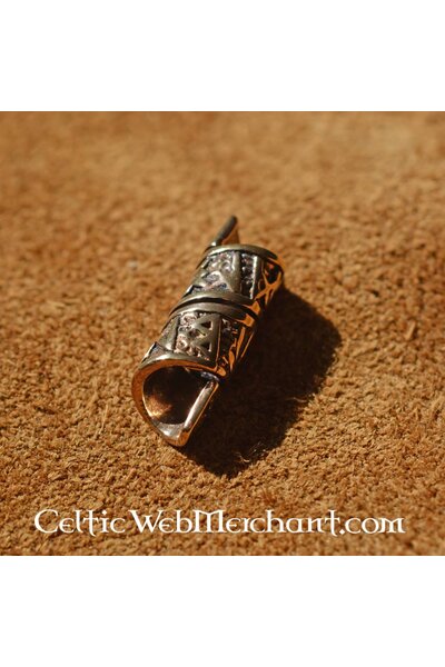 Brons beardbead med runinskrifter - Celtic Webmerchant