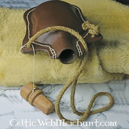 Cantine en cuir, 1100-1500 - Celtic Webmerchant