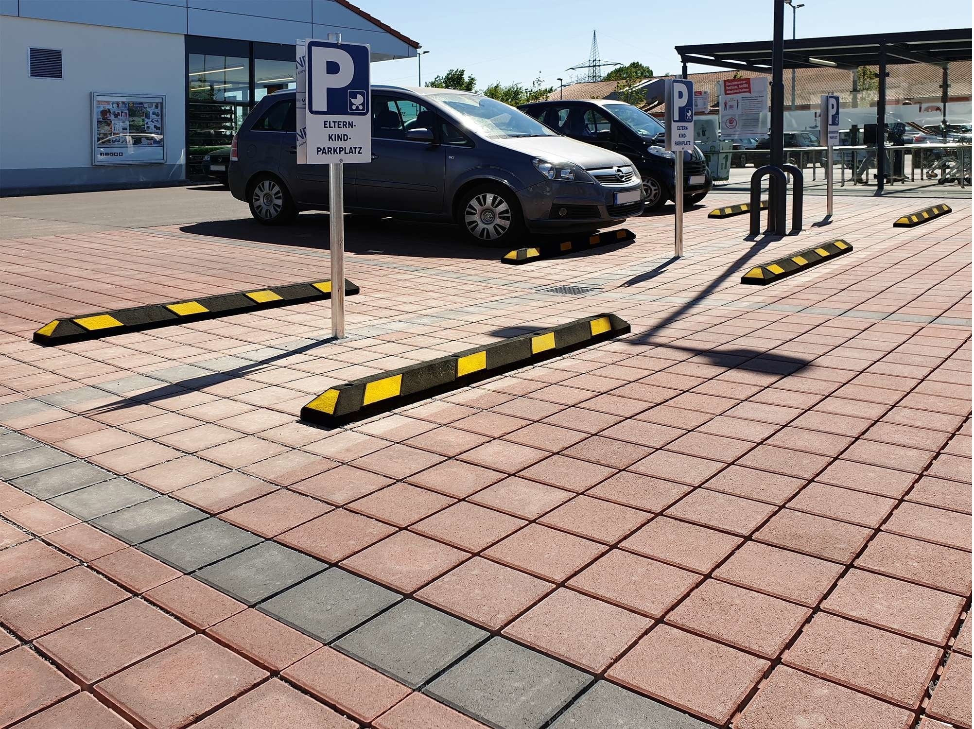 Yznahre Butée de parking en acier - Butée de roue - Arrêt de stationnement  pour garage - Noir/jaune - 180 x 13,5 x 9,5 cm : : Bricolage