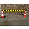 Fixed barrier with end hooks 200 cm - yellow/black