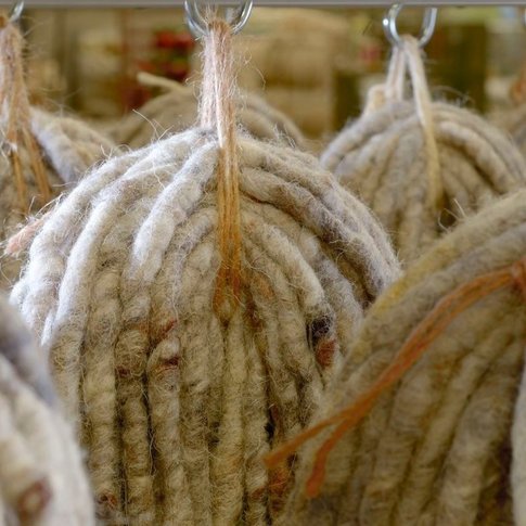 Tisca Handwoven carpet | Olbia/Orlando KONSTANZ ♡