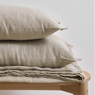 MARC O'POLO LINKA QUILT/CUSHION sand | 100% Linen MARC O'POLO LINKA QUILT/CUSHION sand | 100% Linen