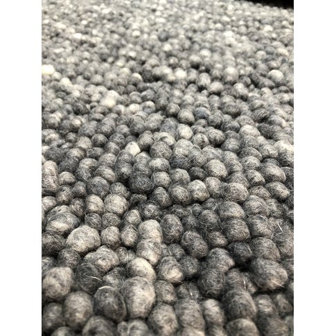 Tisca Tisca handwoven carpet | Olbia/Orlando KARIBU