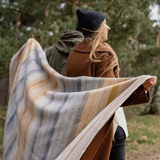 Ibena HARLYN blanket | 150/200 cm | 58% cotton, 35% polyacrylic, 7% polyester Ibena HARLYN blanket | 150/200 cm | 58% cotton, 35% polyacrylic, 7% polyester