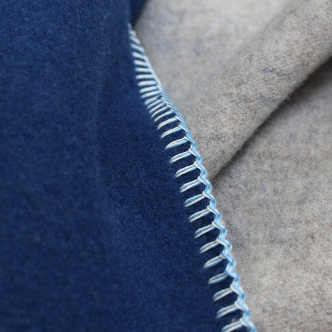 coastland  Wolldecke - BlueTidyGrey | friesisch blau- licht grau  | 150/200 cm