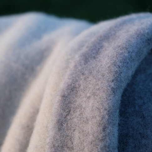 coastland  Wool blanket - SaltWaveDyke | jet white-grey | 150/210 cm