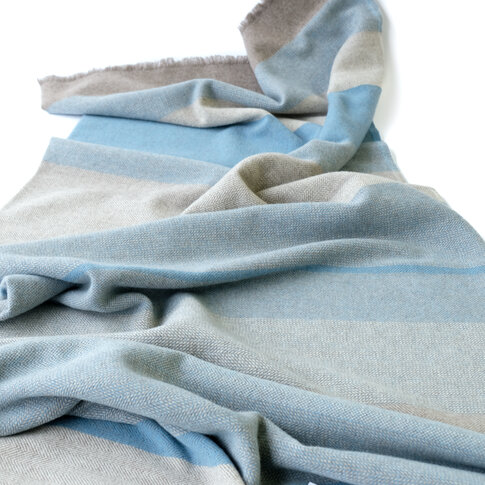 coastland  Wolldecke - FreeFlowMind |  horizont-lichtblau | 145/200 cm