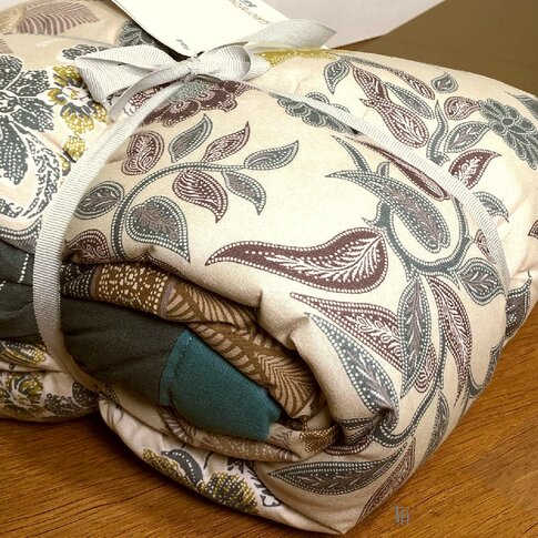 Bassetti  Plaid | VARIGOTTI  V1 salbeigrün  | 135/190 cm