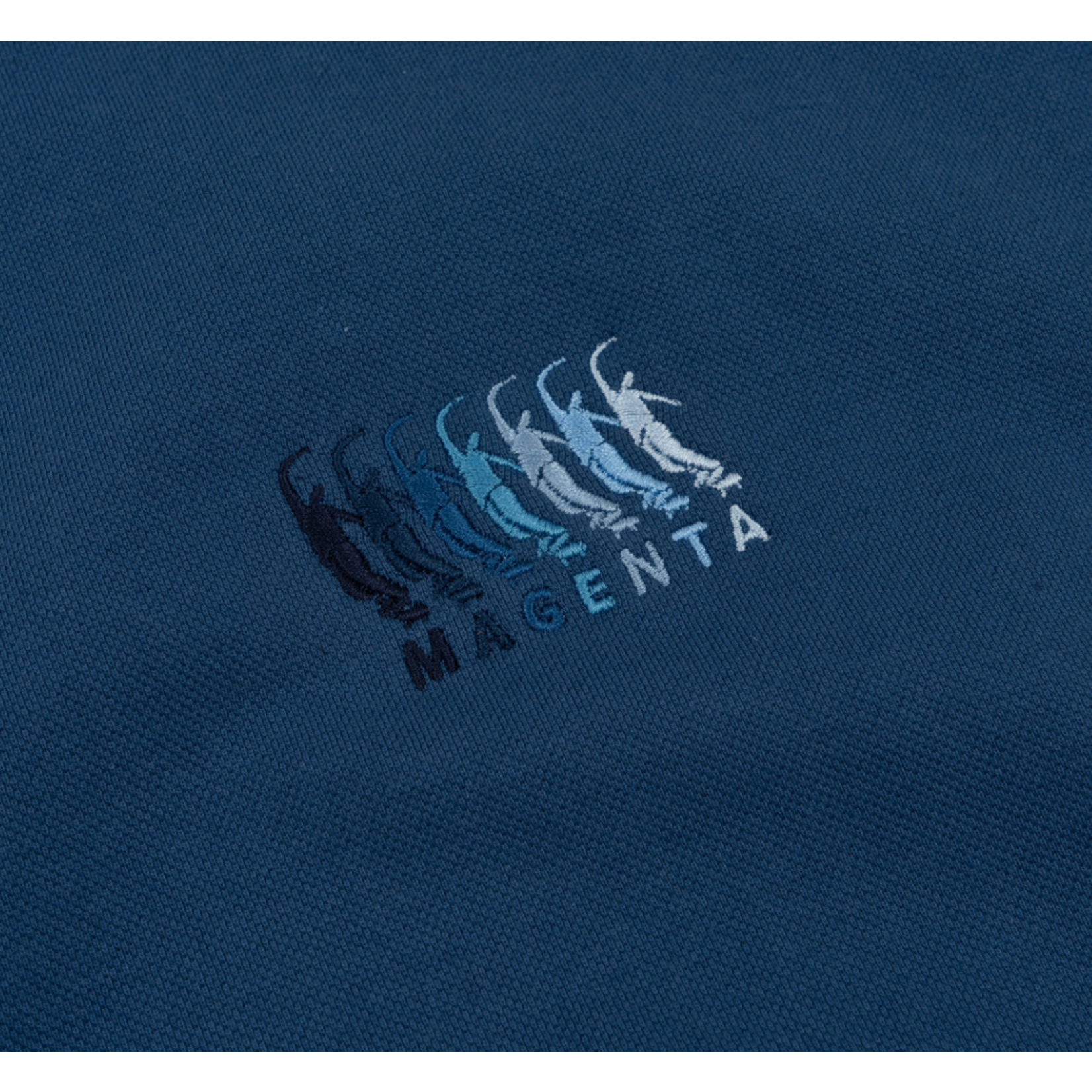 MAGENTA Magenta -  Sequence Tee Piqué - Petrol Blue