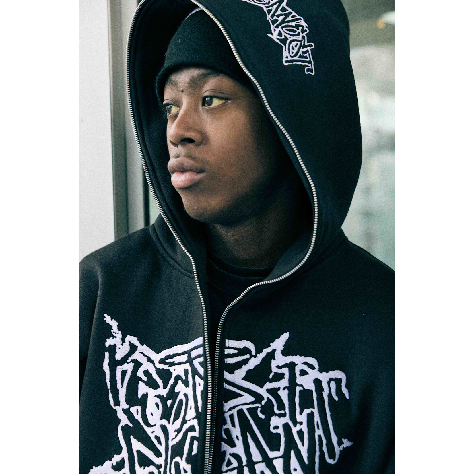 KEEP IT CLEAN KEEP IT CLEAN Full Zip Black