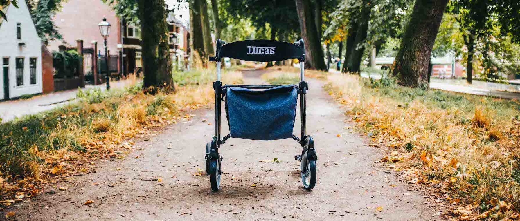Differences between a rollator and a standard walker