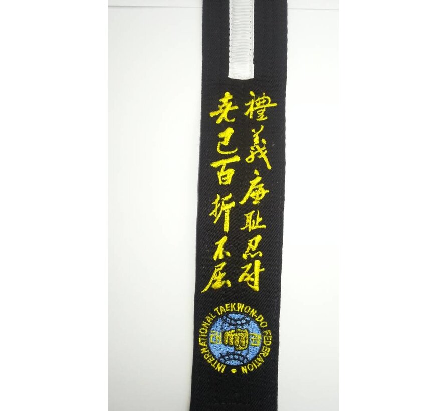 Zwarte Junior ITF Taekwon-Do band borduren met naam en/of logo