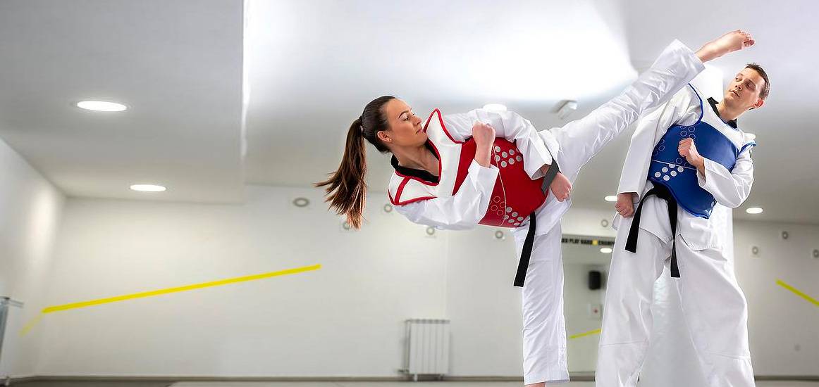 MET EN ZONDER ITF<BR>TAEKWON-DO APPROVED LOGO