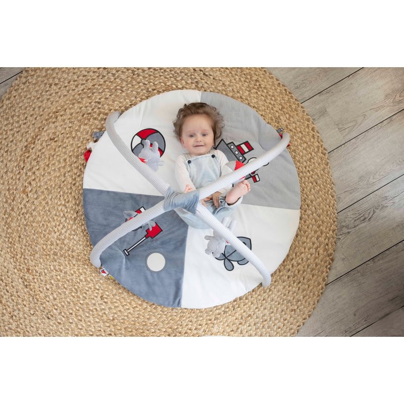 Miffy Fun at Sea Play mat with bow