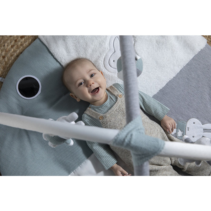 Miffy green knit play mat with bow