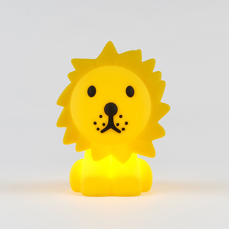 Lion First Light