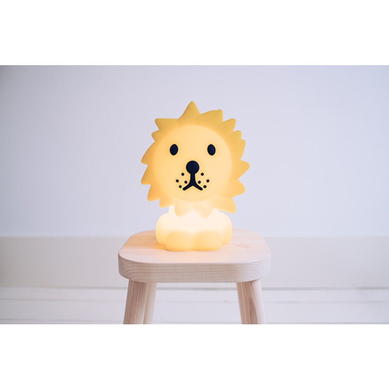 Lion First Light