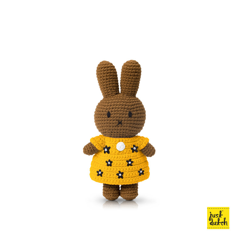 Melanie handmade and her bee dress with flowers