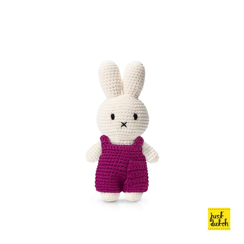nijntje handmade en haar cerise overall